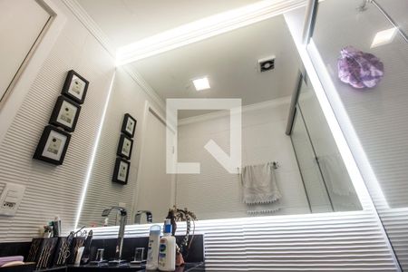 Apartamento para alugar com 69m², 2 quartos e 1 vagaDetalhe do Banheiro da Suite