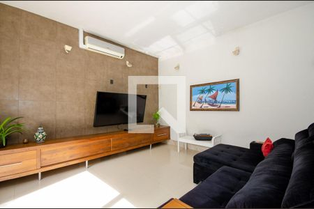 Sala de Estar de casa à venda com 4 quartos, 102m² em Santa Tereza, Porto Alegre