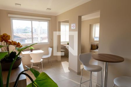 Apartamento para alugar com 45m², 2 quartos e sem vagaÁrea comum - Salão de festas