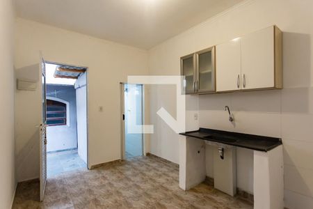 Casa para alugar com 26m², 1 quarto e sem vaga