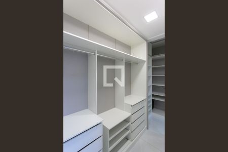 Apartamento para alugar com 135m², 3 quartos e 2 vagasCloset da Suíte
