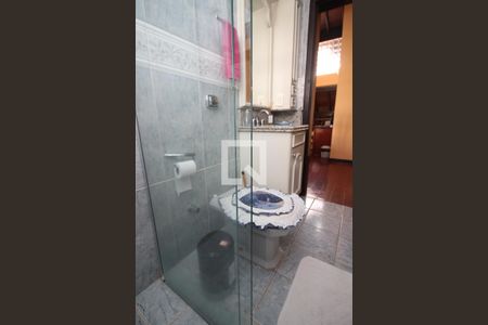 Casa de condomínio à venda com 367m², 4 quartos e 2 vagasBanheiro 2