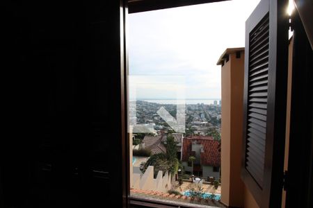 Casa de condomínio à venda com 367m², 4 quartos e 2 vagasVista do Quarto 3