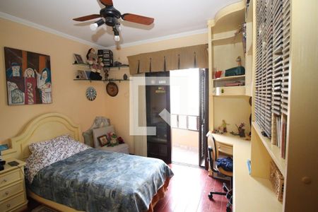 Casa de condomínio à venda com 367m², 4 quartos e 2 vagasQuarto 1