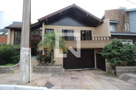 Casa de condomínio à venda com 367m², 4 quartos e 2 vagasFachada