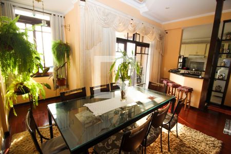 Casa de condomínio à venda com 367m², 4 quartos e 2 vagasSala de Jantar