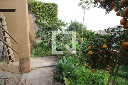 Casa de condomínio à venda com 367m², 4 quartos e 2 vagasQuintal