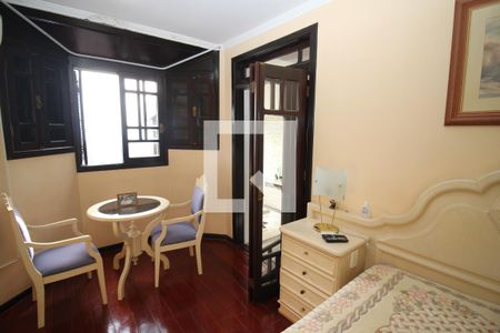 Casa de condomínio à venda com 367m², 4 quartos e 2 vagasQuarto Suíte