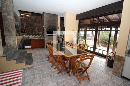 Casa de condomínio à venda com 367m², 4 quartos e 2 vagasvaranda