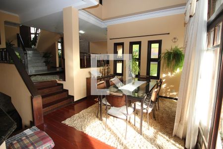 Casa de condomínio à venda com 367m², 4 quartos e 2 vagasSala de Jantar