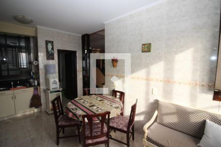 Casa de condomínio à venda com 367m², 4 quartos e 2 vagasCozinha