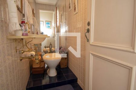 Apartamento à venda com 220m², 4 quartos e 1 vagaLavabo