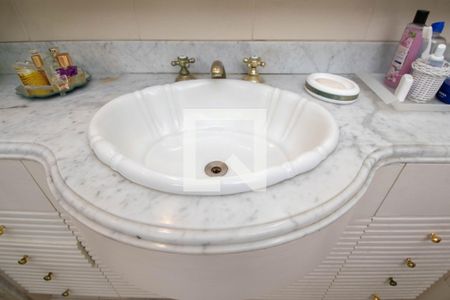 Apartamento à venda com 220m², 4 quartos e 1 vagaBanheiro do Quarto 3