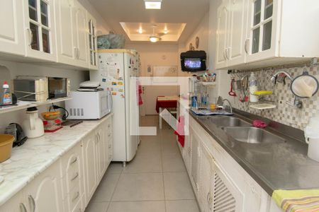 Apartamento à venda com 220m², 4 quartos e 1 vagaCozinha