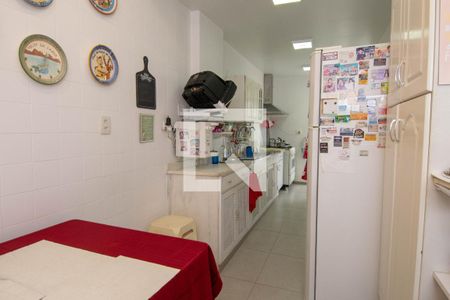 Apartamento à venda com 220m², 4 quartos e 1 vagaCozinha