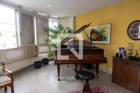 Apartamento à venda com 220m², 4 quartos e 1 vagaSala