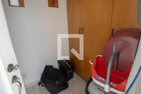 Apartamento à venda com 220m², 4 quartos e 1 vagaQuarto de Serviço 2
