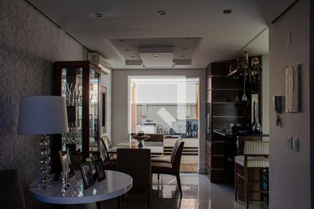 Sala de casa de condomínio à venda com 2 quartos, 120m² em Marechal Rondon, Canoas