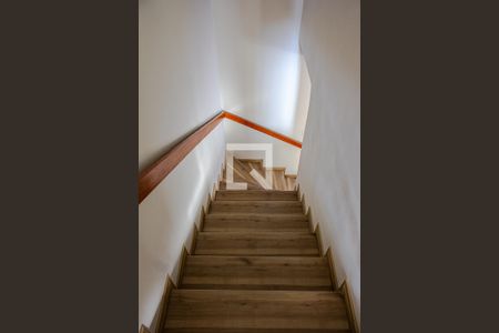 Escada de casa de condomínio à venda com 2 quartos, 120m² em Marechal Rondon, Canoas