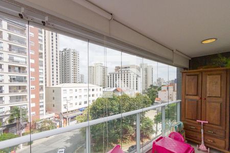 Varanda de kitnet/studio à venda com 1 quarto, 50m² em Campo Belo, São Paulo