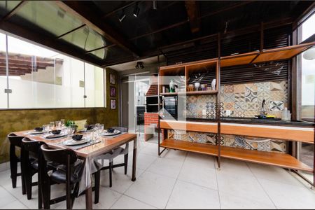 Apartamento à venda com 140m², 3 quartos e 1 vagaÁrea gourmet