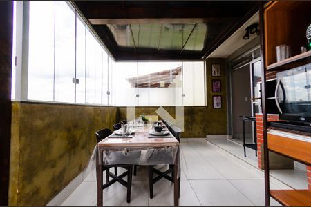 Apartamento à venda com 140m², 3 quartos e 1 vagaÁrea gourmet