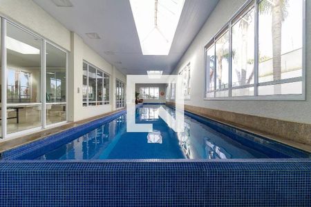 Studio à venda com 50m², 1 quarto e 1 vaga Studio à venda com 50m², 1 quarto e 1 vagaÁrea comum - Piscina Coberta