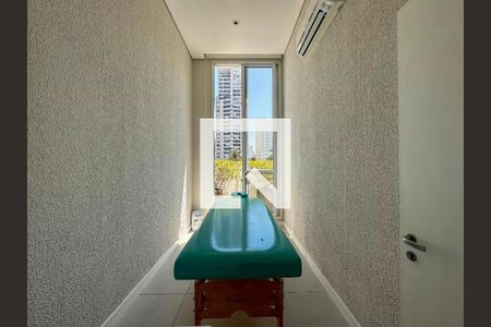 Studio à venda com 50m², 1 quarto e 1 vaga Studio à venda com 50m², 1 quarto e 1 vagaÁrea comum - Sala de massagem