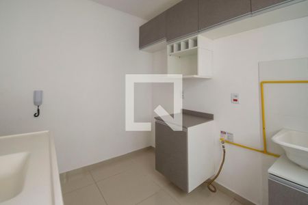 Apartamento à venda com 47m², 2 quartos e 1 vaga Apartamento à venda com 47m², 2 quartos e 1 vagaCozinha e Área de Serviço