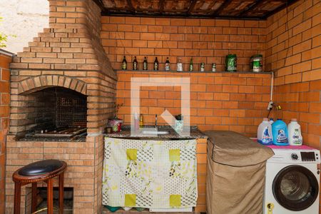 Casa à venda com 140m², 3 quartos e 2 vagas Casa à venda com 140m², 3 quartos e 2 vagasÁrea de Serviço e Churrasqueira