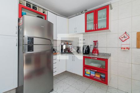 Casa à venda com 140m², 3 quartos e 2 vagas Casa à venda com 140m², 3 quartos e 2 vagasCozinha