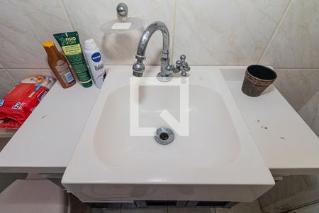 Casa à venda com 140m², 3 quartos e 2 vagas Casa à venda com 140m², 3 quartos e 2 vagasBanheiro 2