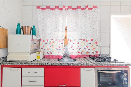 Casa à venda com 140m², 3 quartos e 2 vagas Casa à venda com 140m², 3 quartos e 2 vagasCozinha