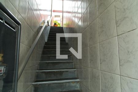 Casa à venda com 140m², 5 quartos e 4 vagasHall - Escada