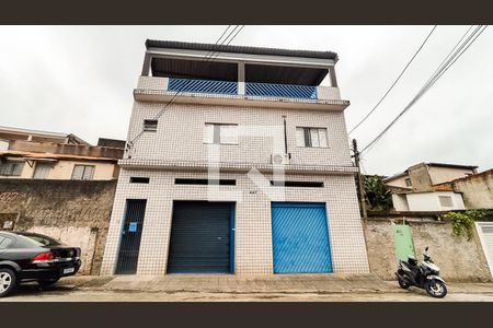 Casa à venda com 140m², 5 quartos e 4 vagasFachada