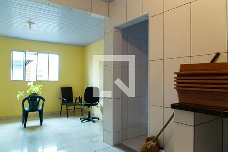 Casa à venda com 140m², 5 quartos e 4 vagasCozinha da Edícula