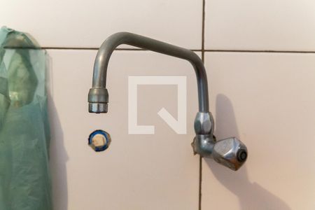 Casa à venda com 140m², 5 quartos e 4 vagasCozinha da Edícula - Torneira