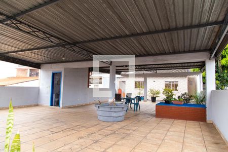 Casa à venda com 140m², 5 quartos e 4 vagasTerraço