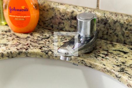 Casa à venda com 140m², 5 quartos e 4 vagasBanheiro da Suíte - Torneira