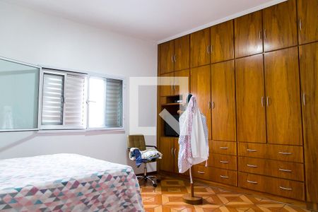 Casa à venda com 140m², 5 quartos e 4 vagasSuíte