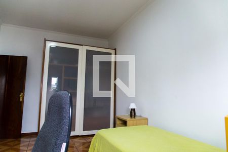 Casa à venda com 140m², 5 quartos e 4 vagasQuarto 2