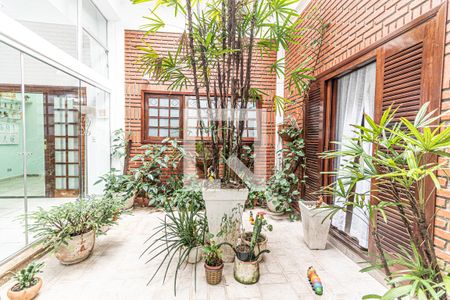 Casa à venda com 742m², 4 quartos e 2 vagasJardim de inverno