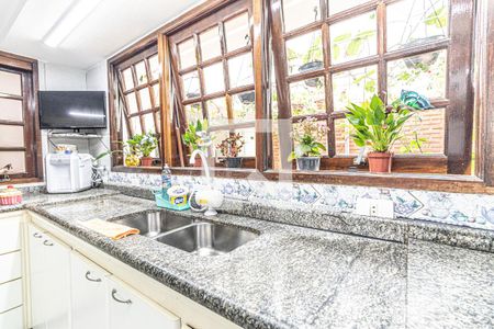 Casa à venda com 742m², 4 quartos e 2 vagasCozinha