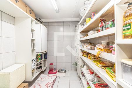 Casa à venda com 742m², 4 quartos e 2 vagasDespensa