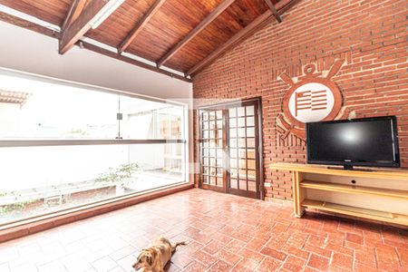 Casa à venda com 742m², 4 quartos e 2 vagasÁrea Externa