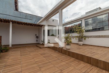 Casa à venda com 742m², 4 quartos e 2 vagasÁrea Externa