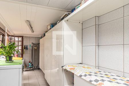 Casa à venda com 742m², 4 quartos e 2 vagasÁrea de Serviço