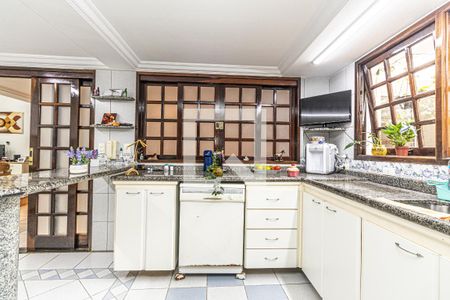 Casa à venda com 742m², 4 quartos e 2 vagasCozinha