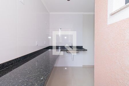 Sala e Cozinha de apartamento à venda com 2 quartos, 42m² em Vila Nivi, São Paulo