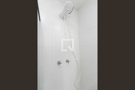 Banheiro de kitnet/studio para alugar com 1 quarto, 22m² em Jardim Brasília , São Paulo